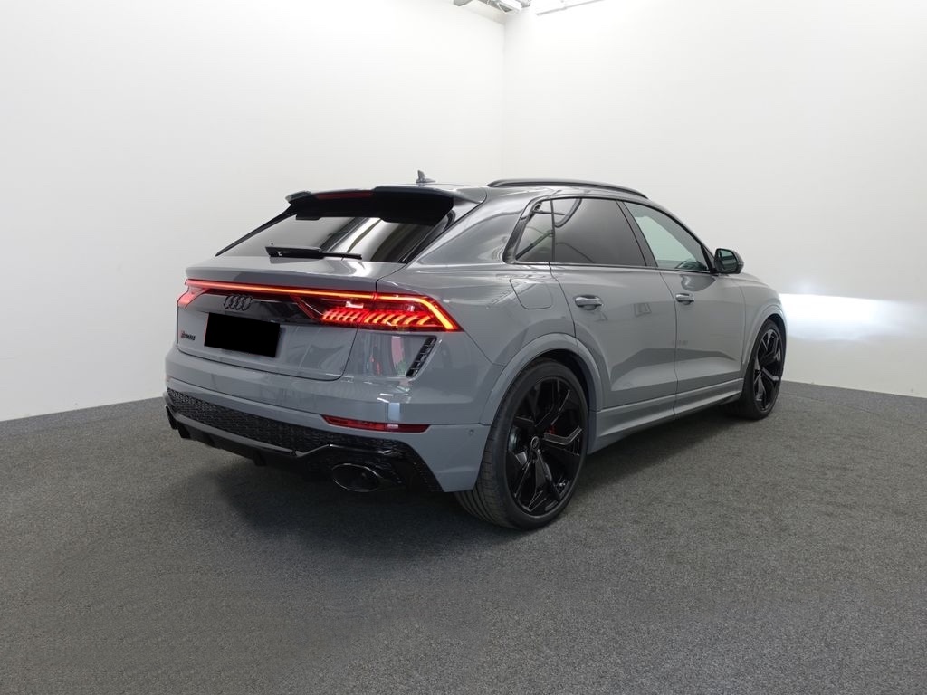 Audi RSQ8 | V8 biturbo 600 koní | skladem | německé auto | předváděcí | super sportovní SUV coupé | max výbava | super cena | nákup online |  AUTOiBUY.com